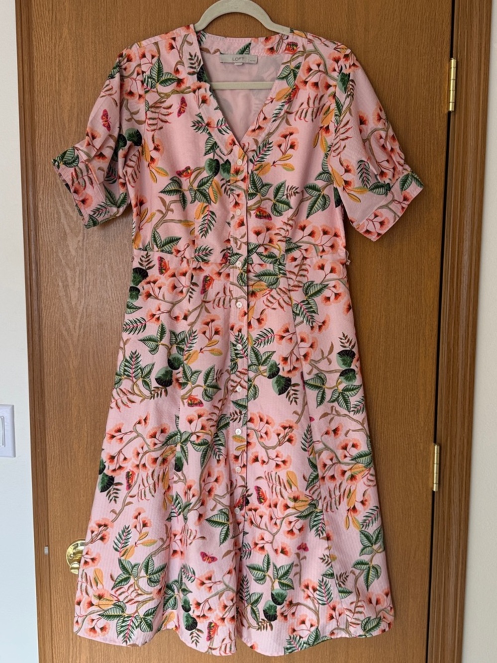 LOFT Light Pink Floral Button‑Front Midi Dress – Size 6P
